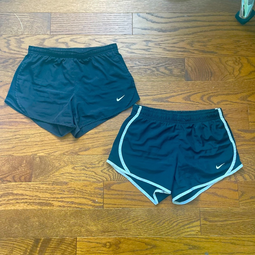 2 Pack Nike Tempo Shorts Youth Size Medium Black and White